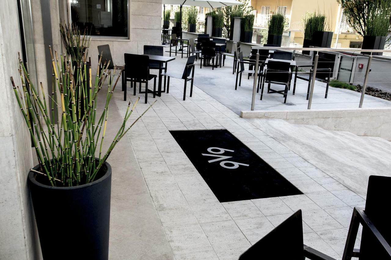 V99 Hotel Rom Eksteriør billede