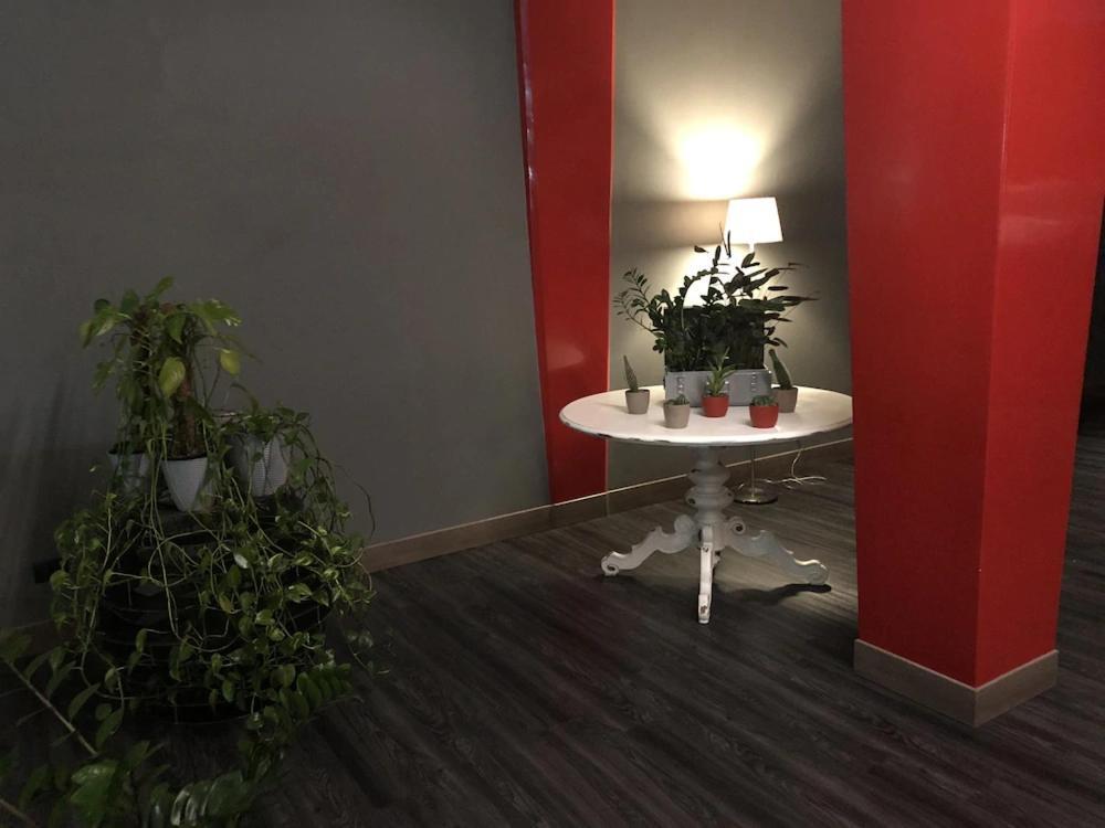 V99 Hotel Rom Eksteriør billede